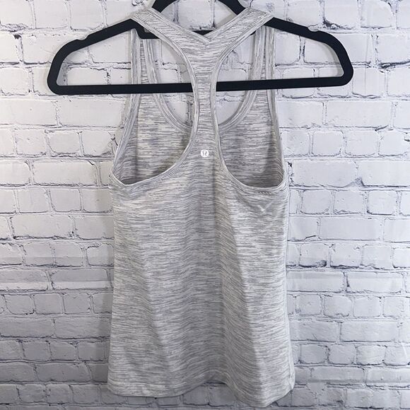 ✨ Lululemon Racerback Tank - Size 6, Perfect Condition - Picture 4 of 4